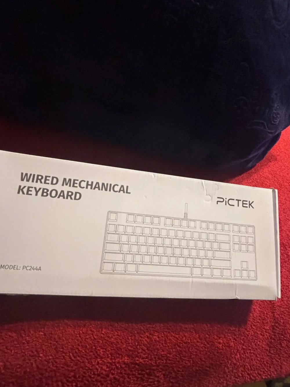 Pictek Wired Mechanical Keyboard - White. New